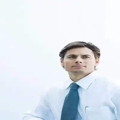 薛磊霓